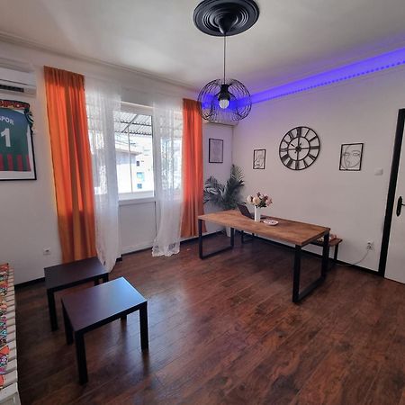 Downtown Belgrade Hostel And Apartments Экстерьер фото