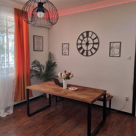 Downtown Belgrade Hostel And Apartments Экстерьер фото