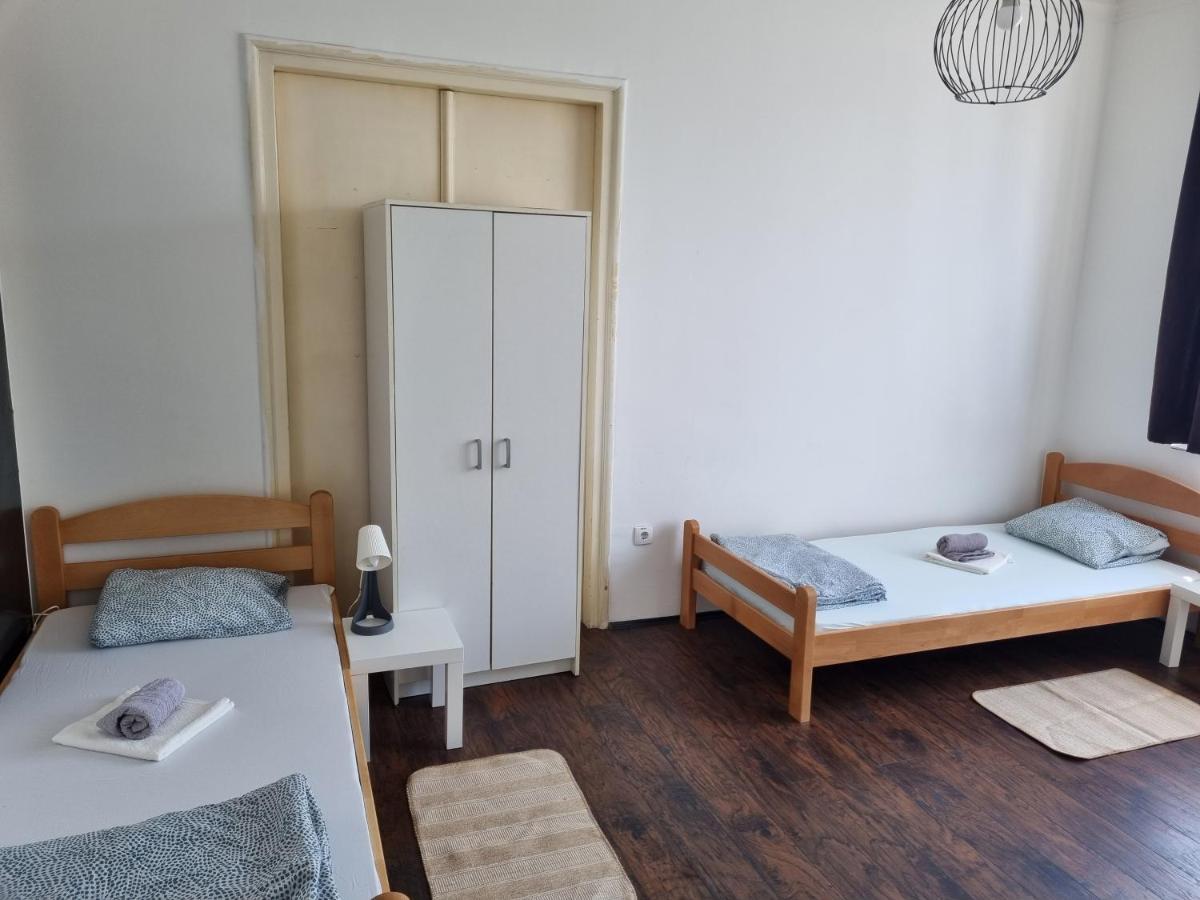 Downtown Belgrade Hostel And Apartments Экстерьер фото
