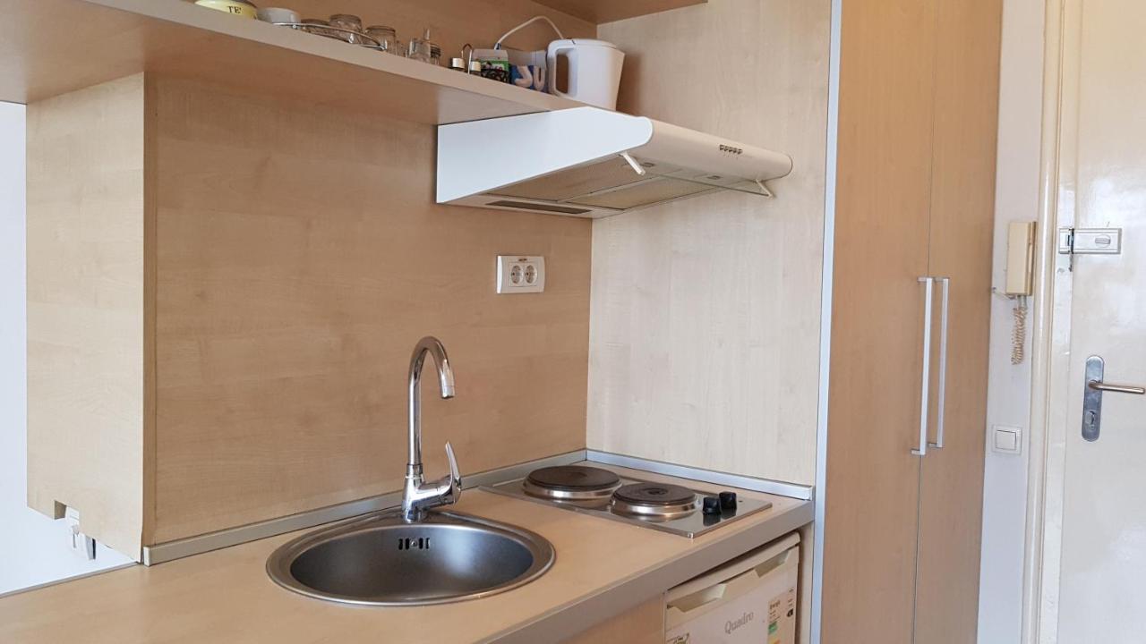 Downtown Belgrade Hostel And Apartments Экстерьер фото