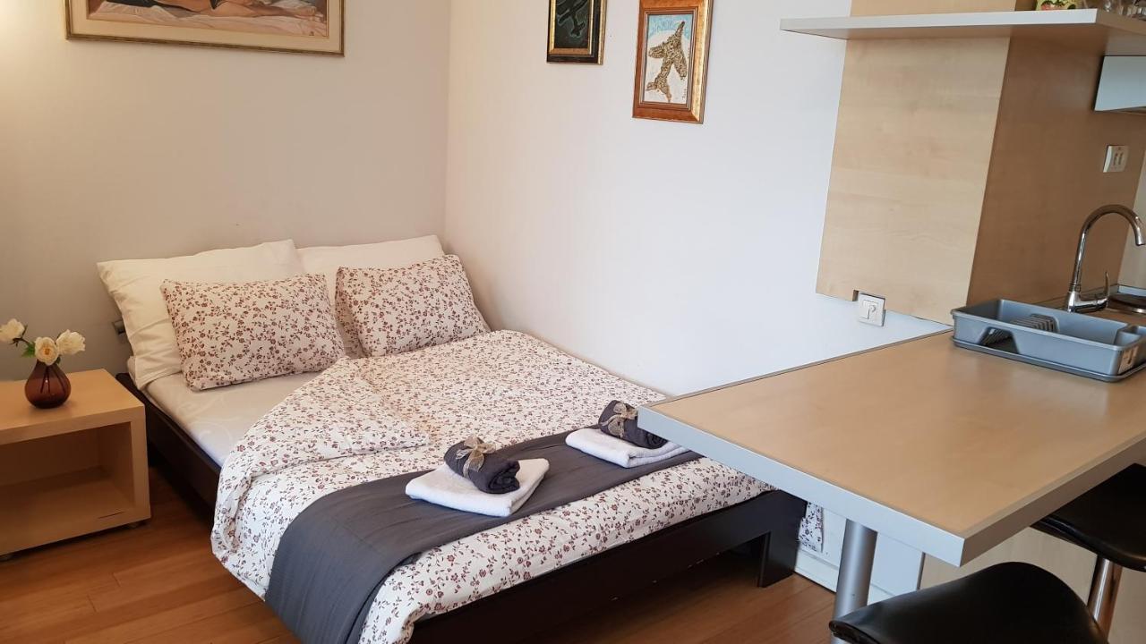 Downtown Belgrade Hostel And Apartments Экстерьер фото