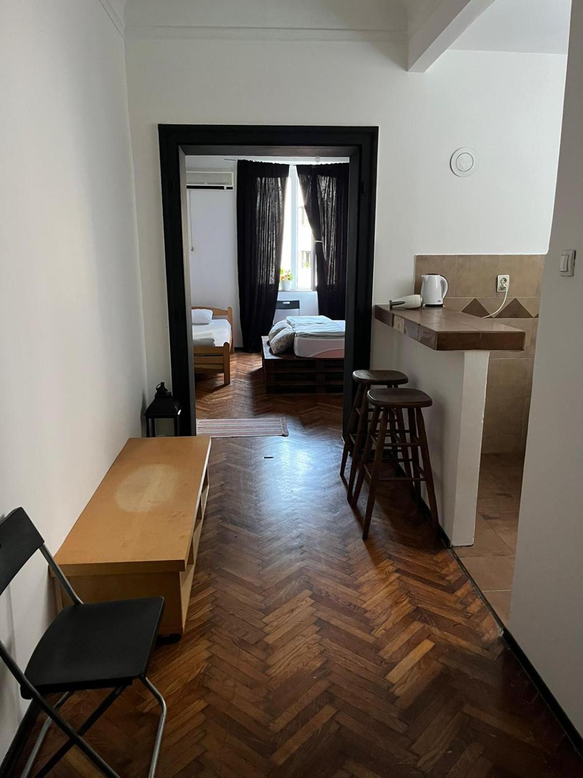 Downtown Belgrade Hostel And Apartments Экстерьер фото